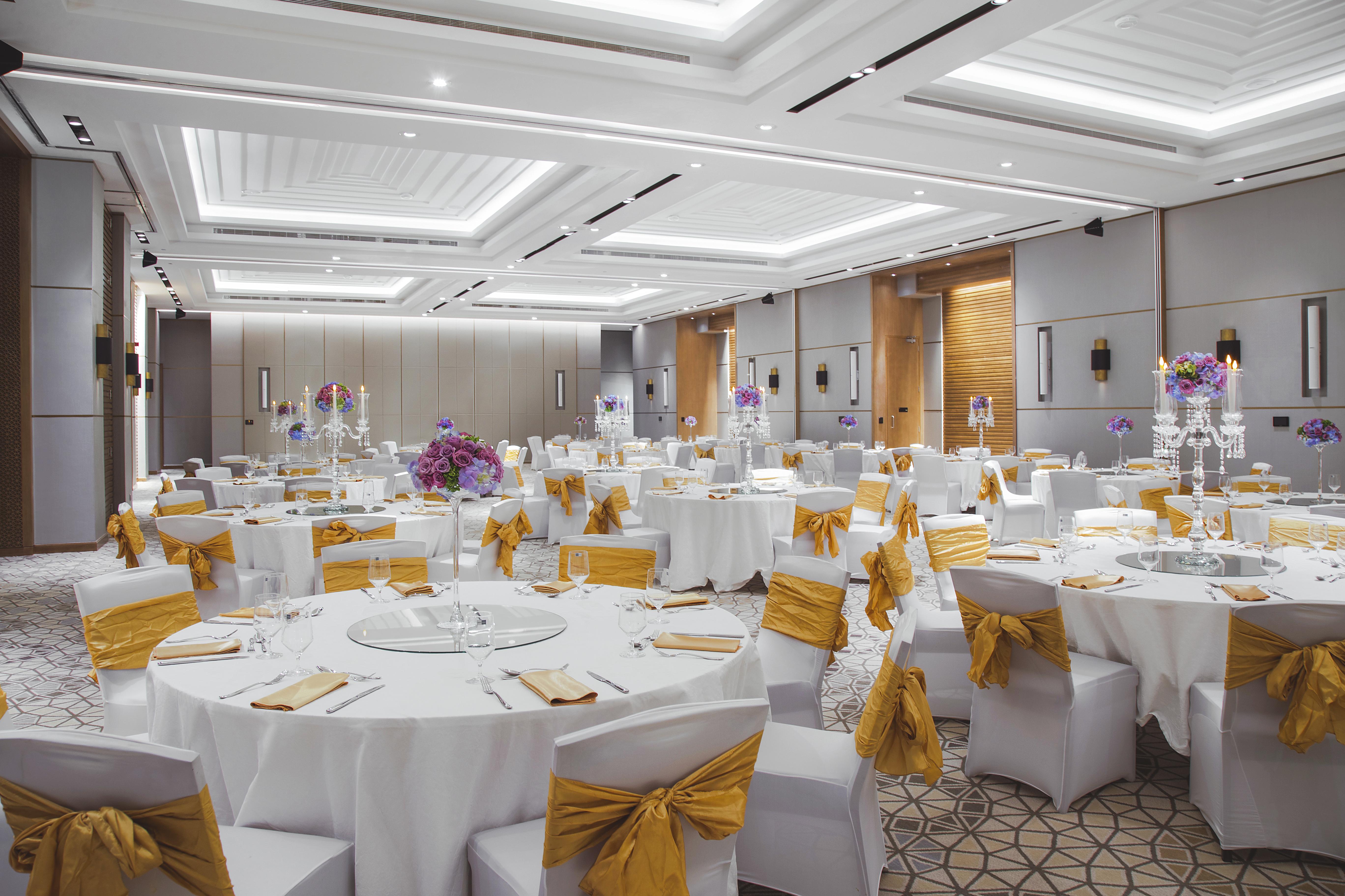 Novotel Muscat Airport Exterior photo