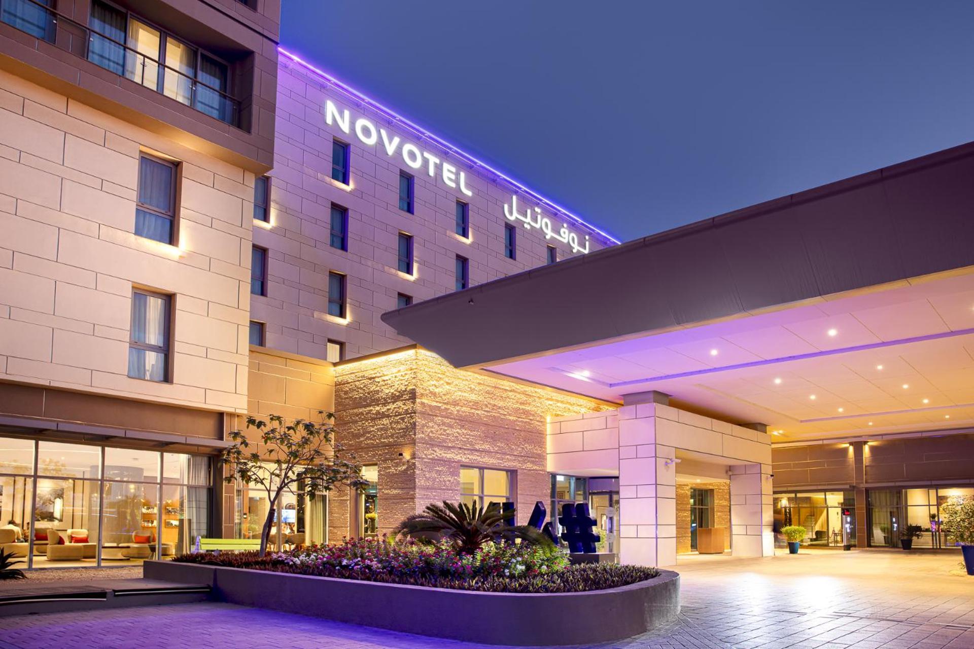 Novotel Muscat Airport Exterior photo