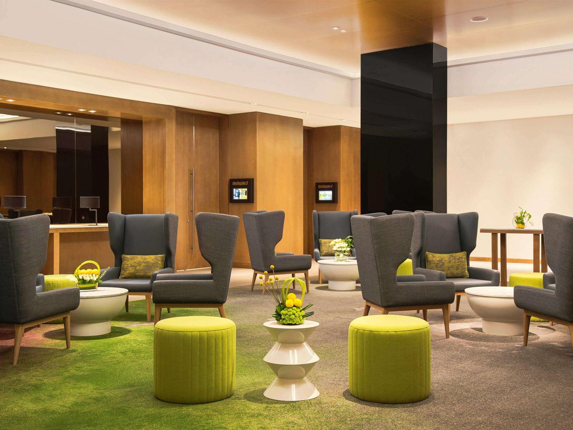 Novotel Muscat Airport Exterior photo